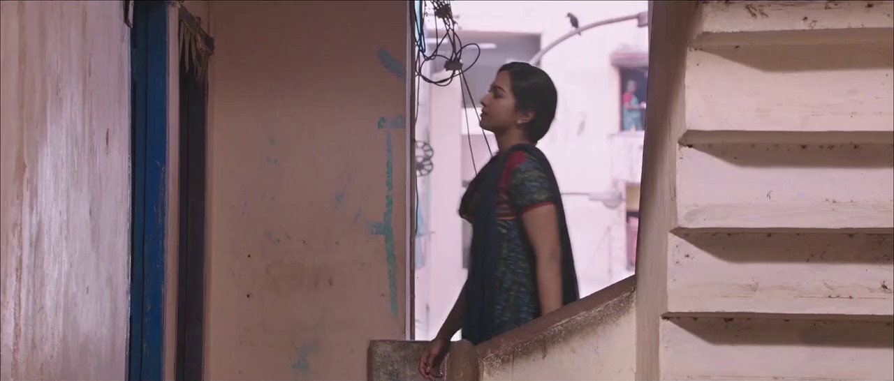 Madras (2014) Hindi + Tamil 720p x264 AVC HE-AAC 2.0 ESub.mkv.0003